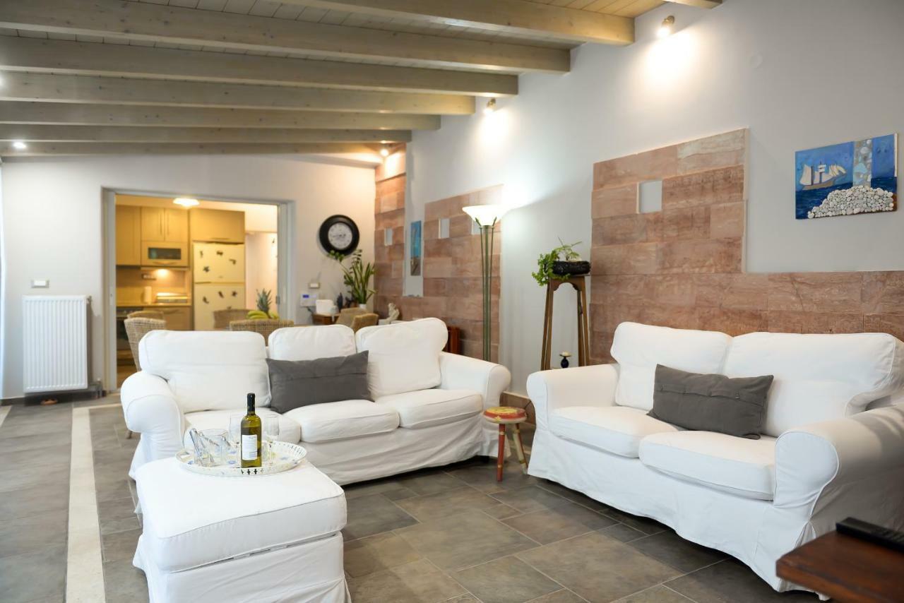 Patras Luxury Seaside House Villa Bagian luar foto