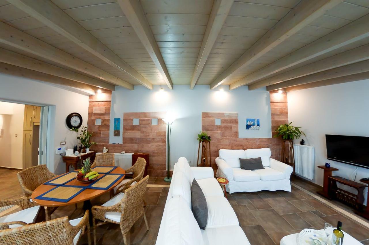 Patras Luxury Seaside House Villa Bagian luar foto
